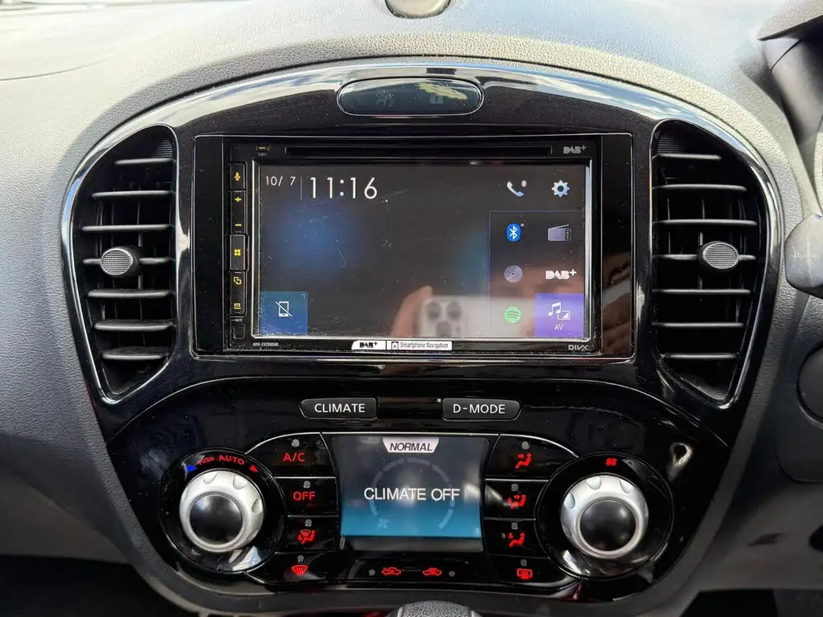 2015-nissan-juke-16-acenta-big-21
