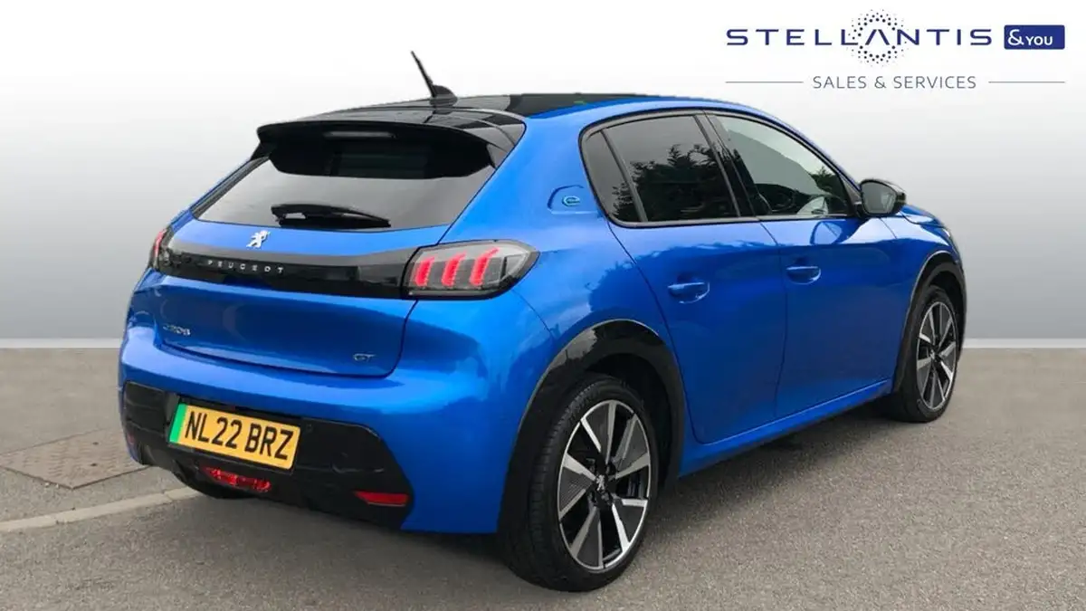 2022-peugeot-208-e-gt-136bhp-50kwh-big-2