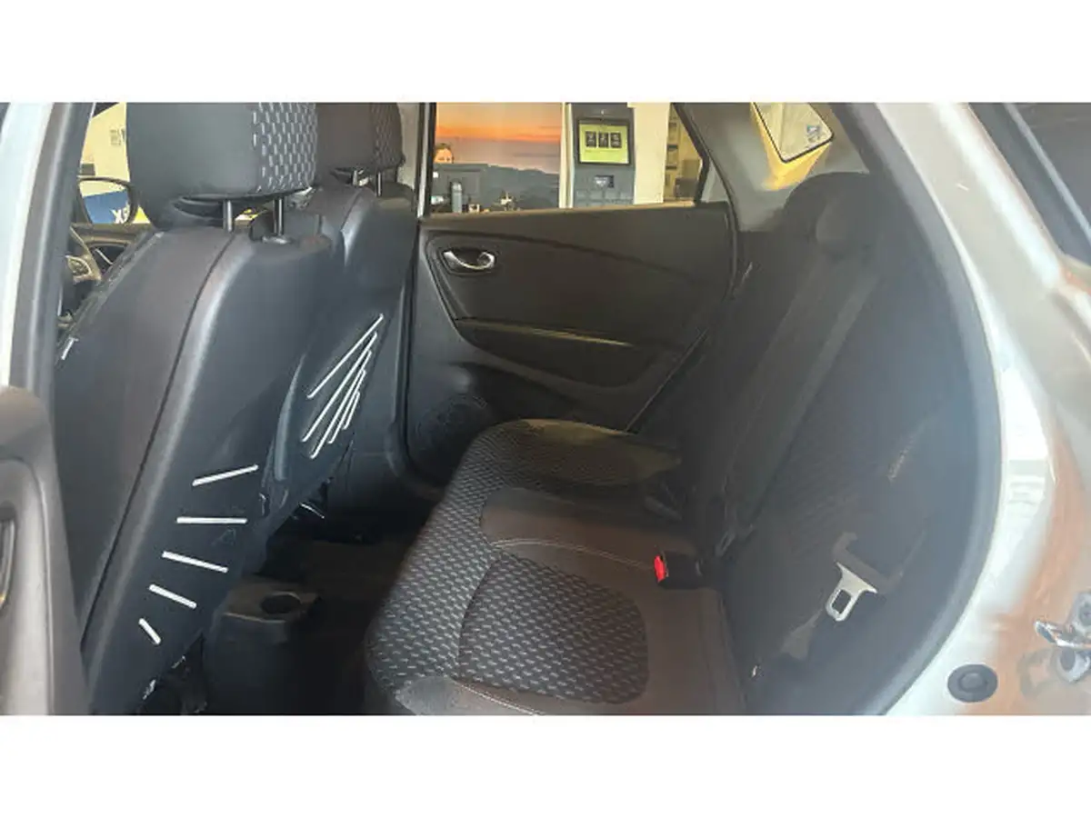 2017-renault-captur-09-tce-dynamique-s-nav-big-15