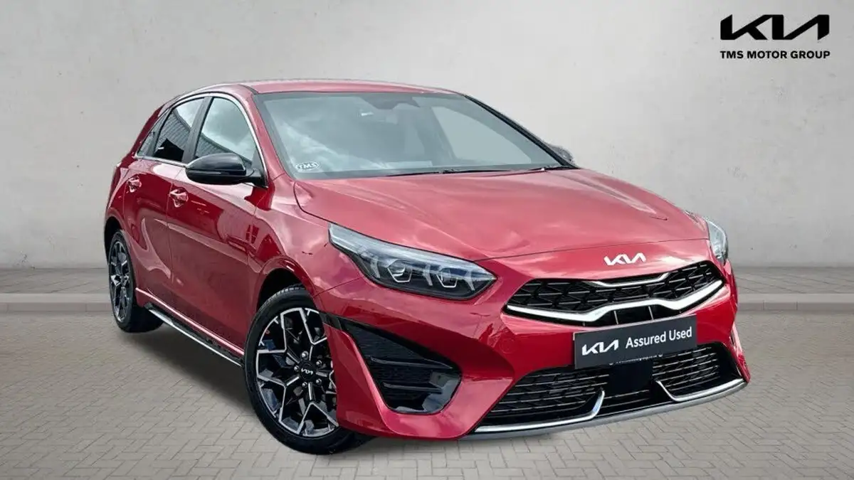 2025-kia-ceed-15-t-gdi-gt-line-dct-big-0