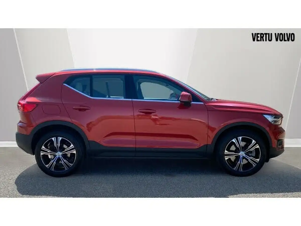 2022-volvo-xc40-15-t5-inscription-pro-big-2