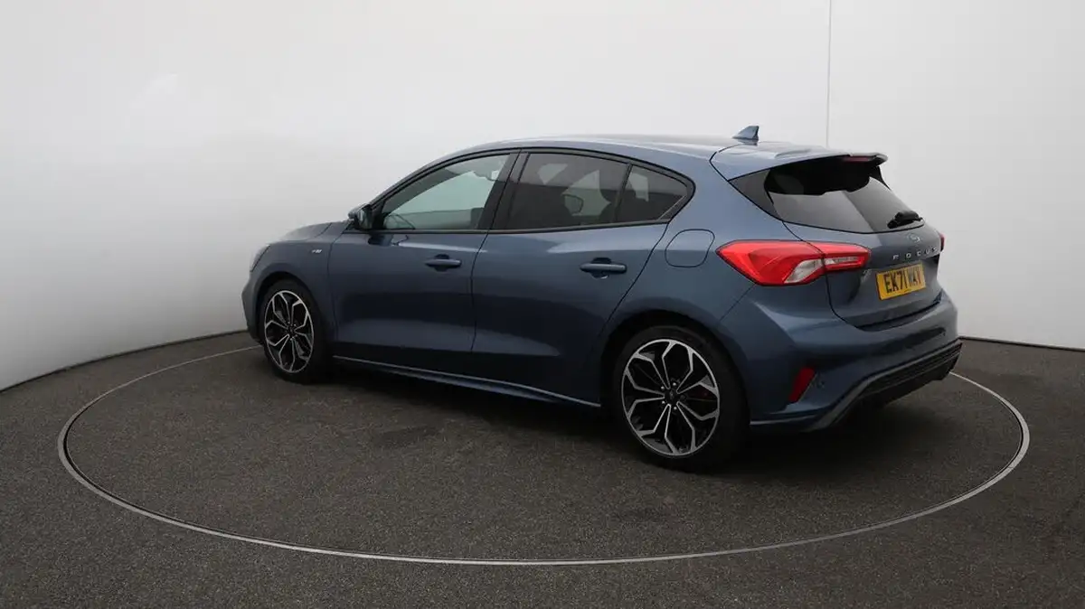 2020-ford-focus-15-st-line-x-hatchback-big-63
