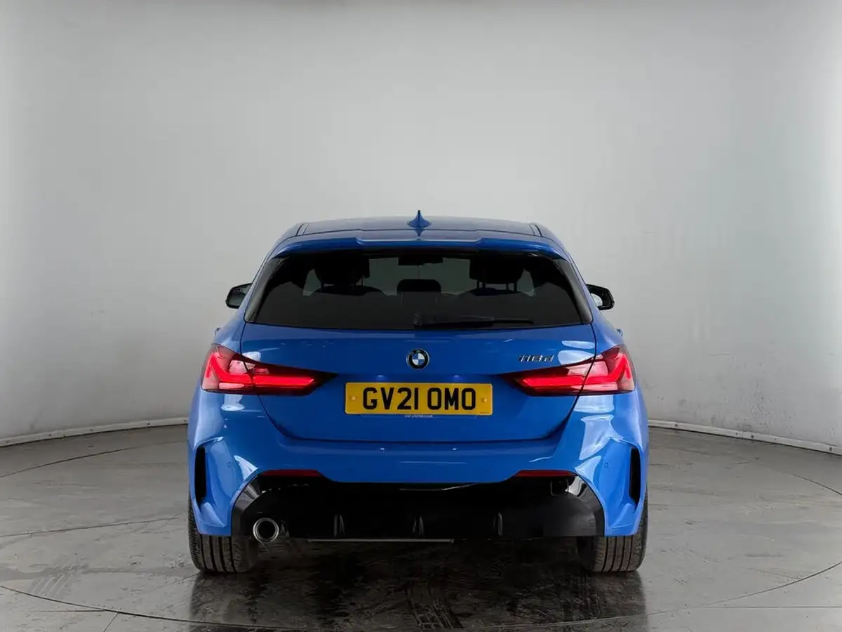 2021-bmw-1-series-15td-116d-m-sport-lcp-big-7