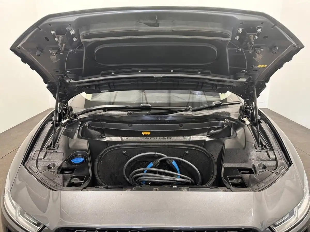 2019-jaguar-i-pace-ev400-se-big-29
