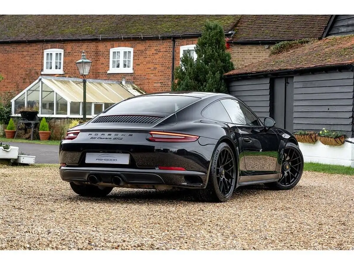 2018-porsche-911-30-carrera-gts-coupe-pdk-big-9