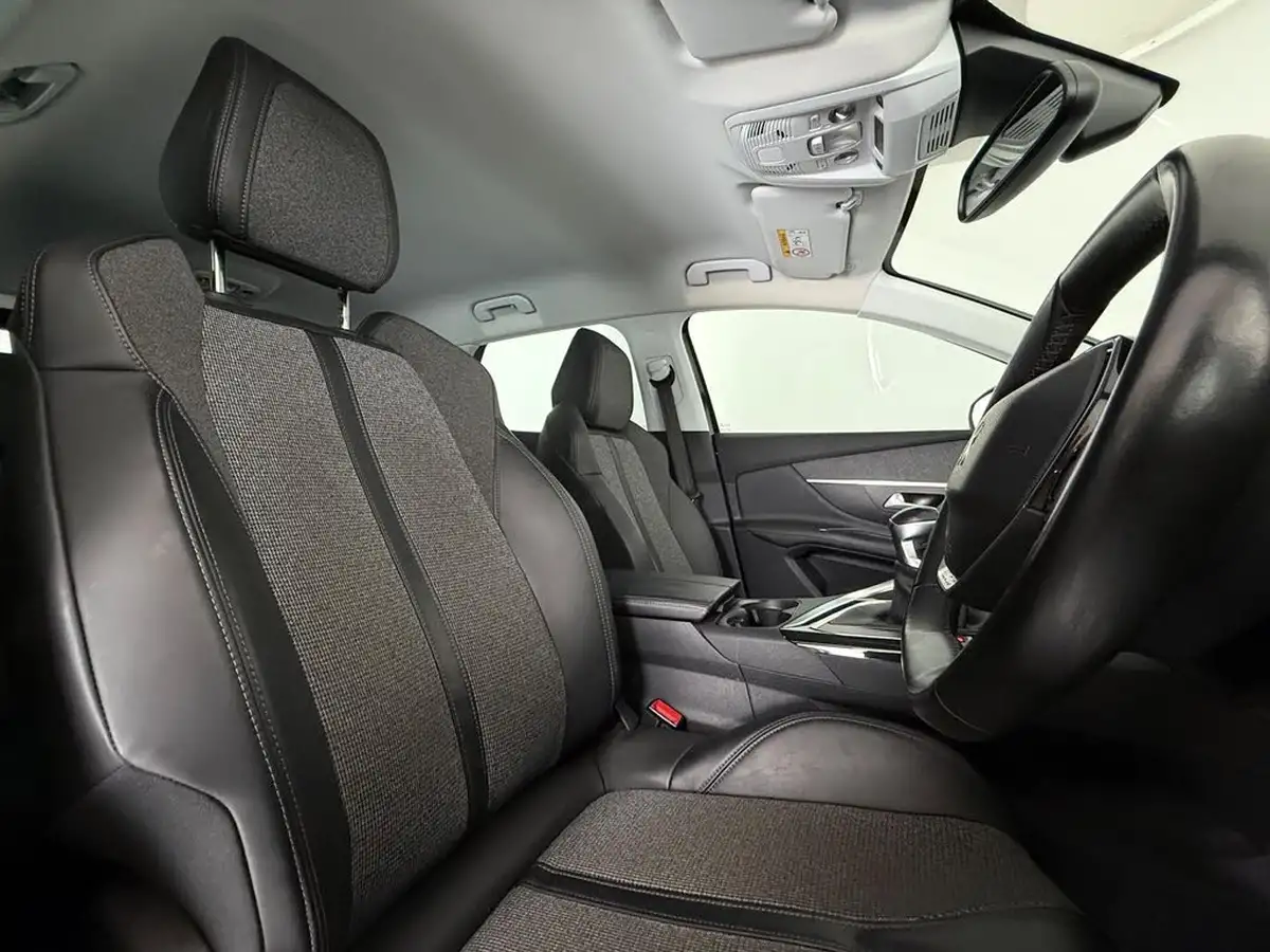 2017-peugeot-3008-suv-12-puretech-allure-big-15