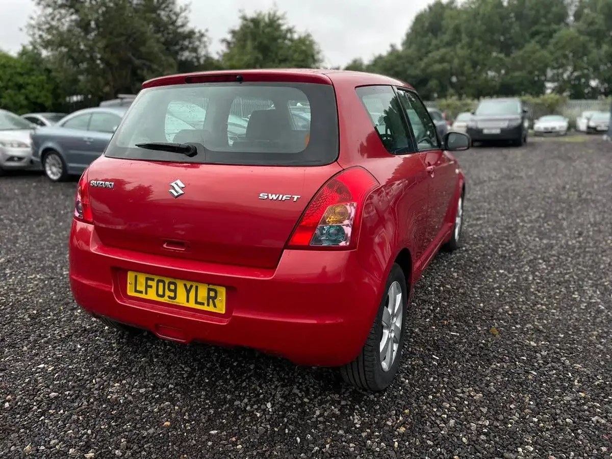 2009-suzuki-swift-15-glx-3d-big-7