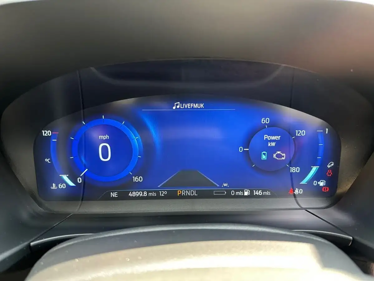 2024-ford-kuga-25t-st-line-x-edition-225ps-phev-big-17