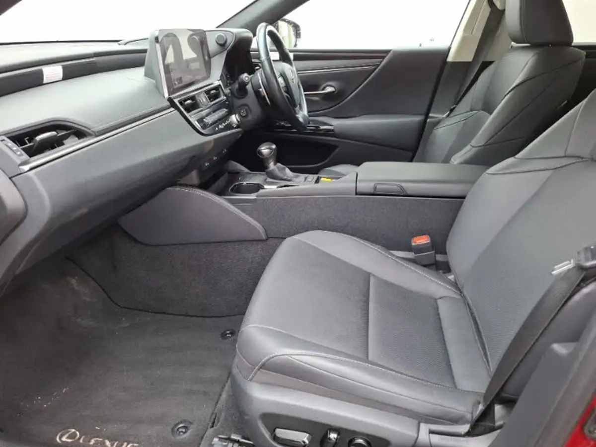 2021-lexus-es-300h-25-es-215bhp-big-4