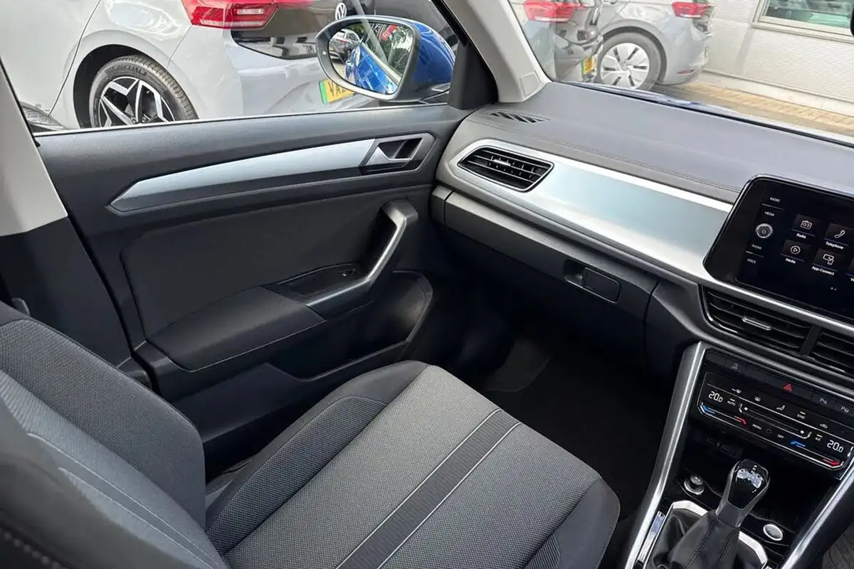 2024-volkswagen-t-roc-15-tsi-match-dsg-big-38
