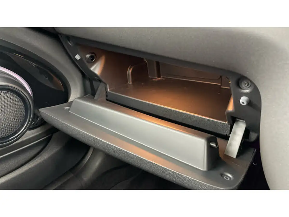 2023-mini-cooper-15-cooper-classic-premium-auto-hatchback-3d-auto-big-65