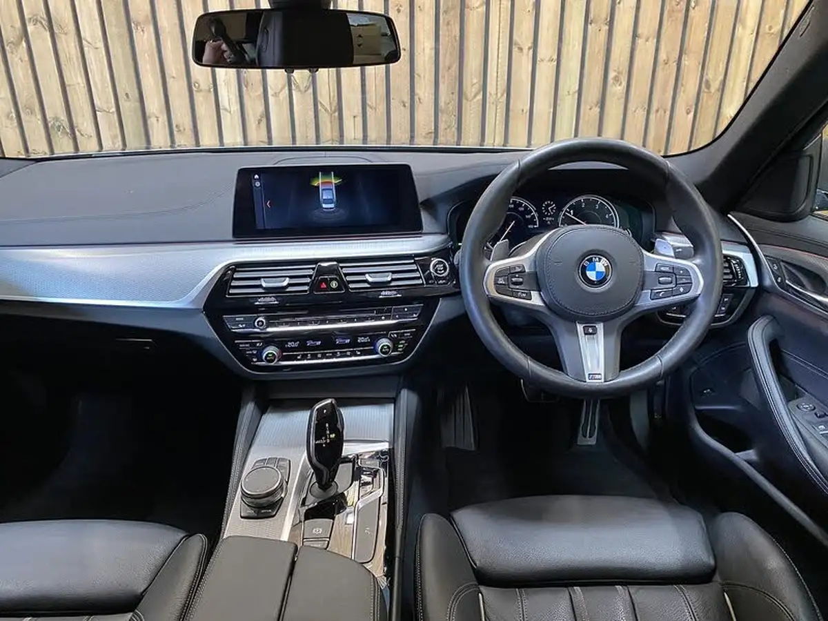 2017-bmw-5-series-20td-520d-m-sport-xdrive-saloon-4d-big-5