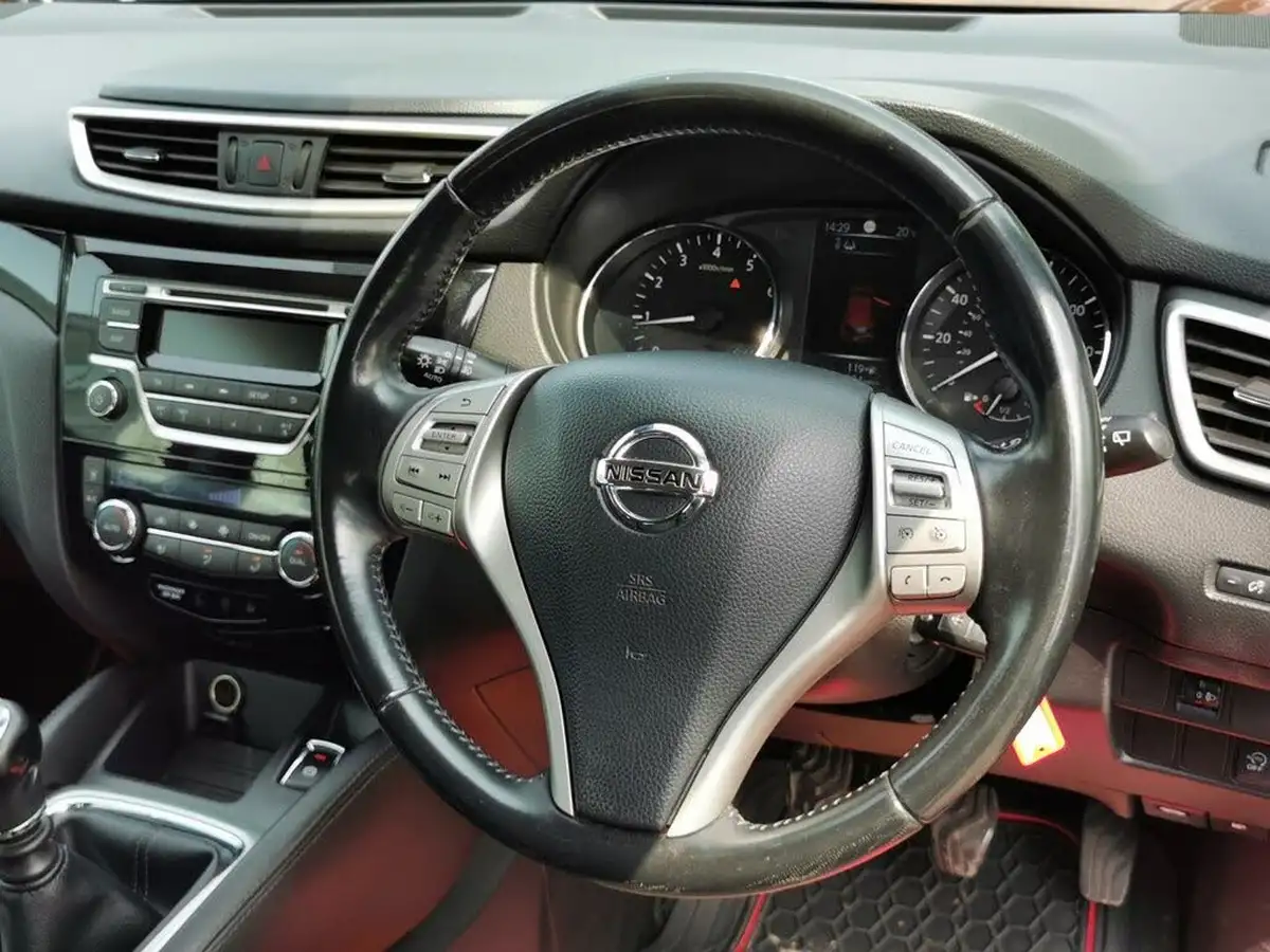 2014-nissan-qashqai-12-acenta-smart-vision-pack-big-7