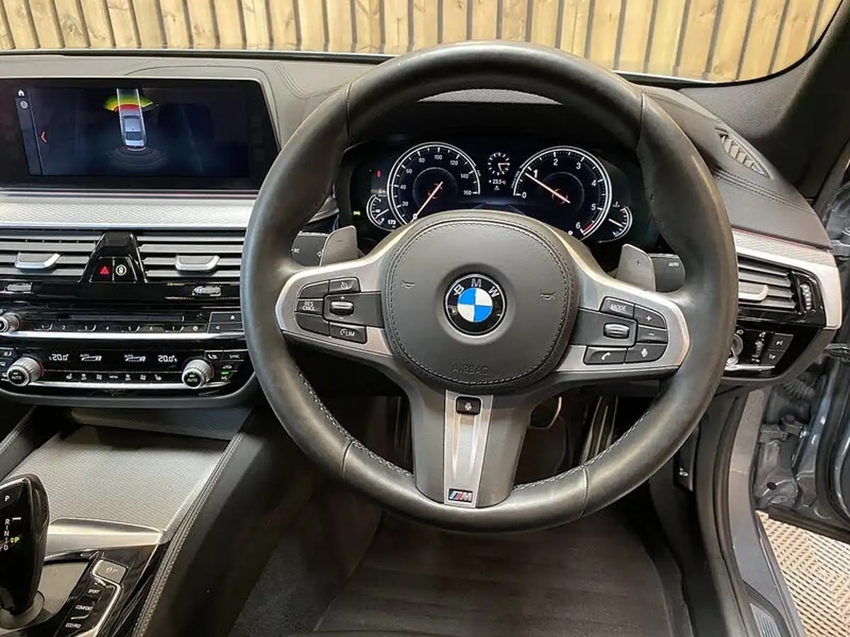 2017-bmw-5-series-20td-520d-m-sport-xdrive-saloon-4d-big-25