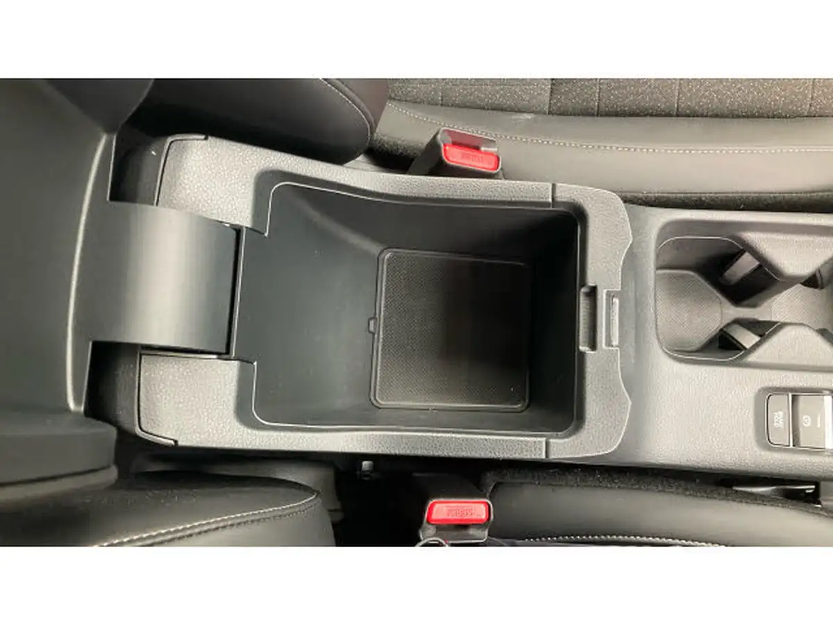 2025-honda-hr-v-15-i-mmd-advance-big-33