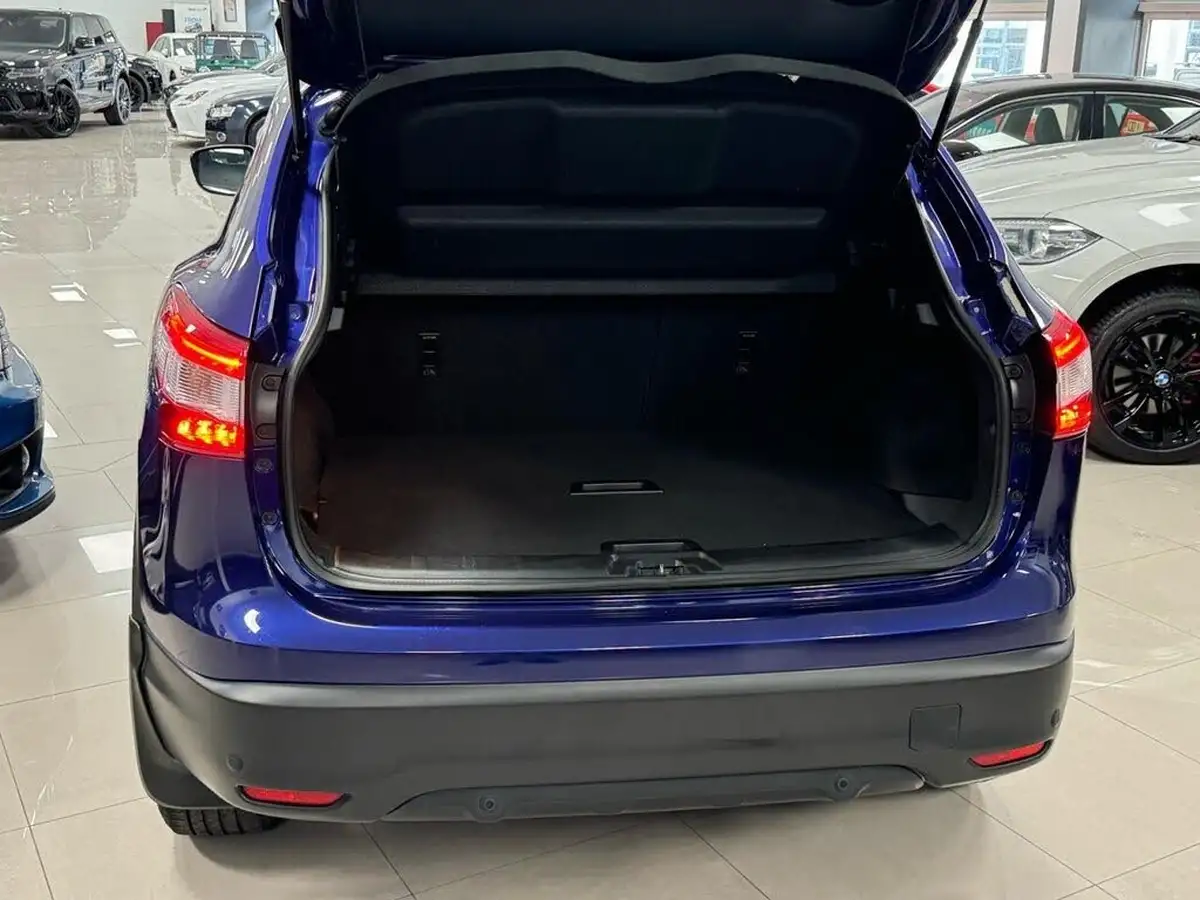 2014-nissan-qashqai-12-acenta-premium-big-6