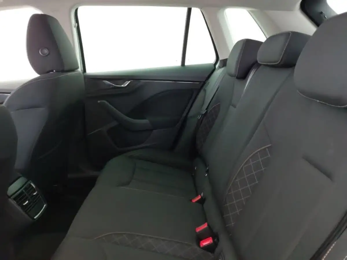 2023-skoda-kamiq-10-tsi-se-drive-95ps-big-5