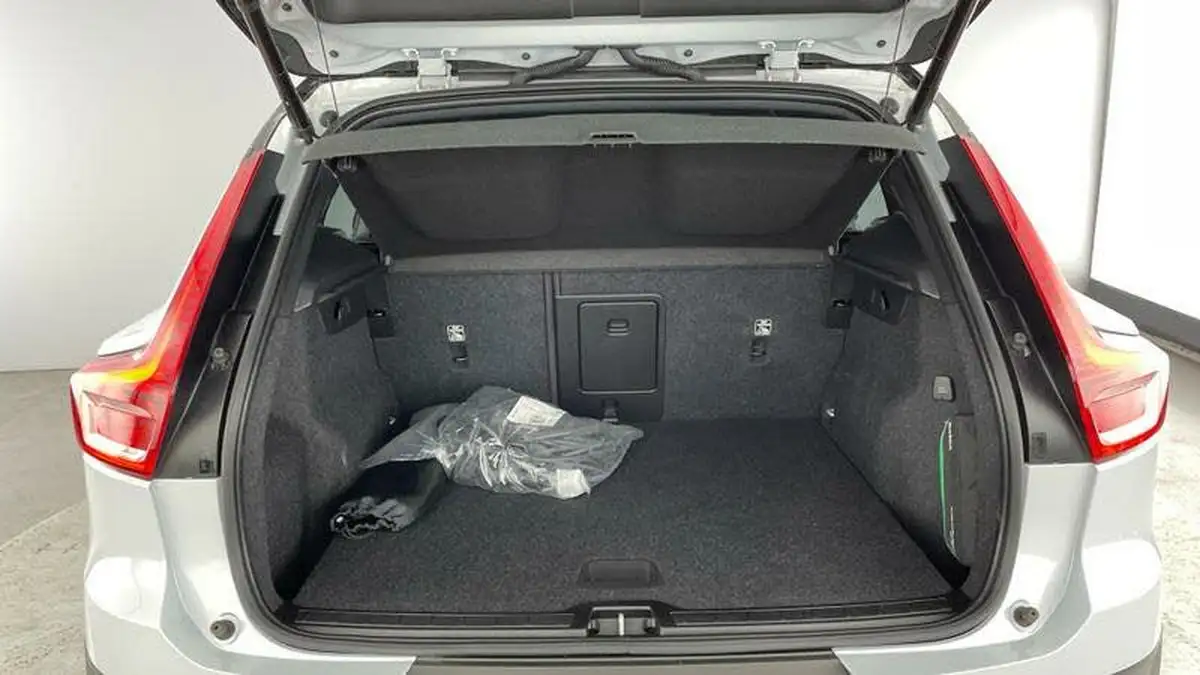 2021-volvo-xc40-15-t5-r-design-262bhp-big-29