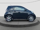 2009-toyota-iq-10-2-small-12