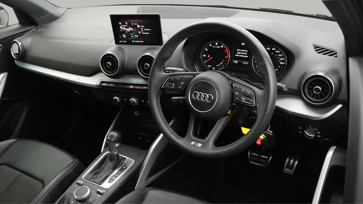 2020-audi-q2-15-35-tfsi-s-line-1495cc-tronic-big-9