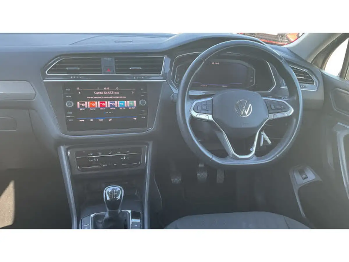 2022-volkswagen-tiguan-allspace-15-tsi-life-big-8