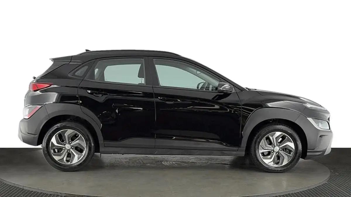 2023-hyundai-kona-16-gdi-se-connect-big-2