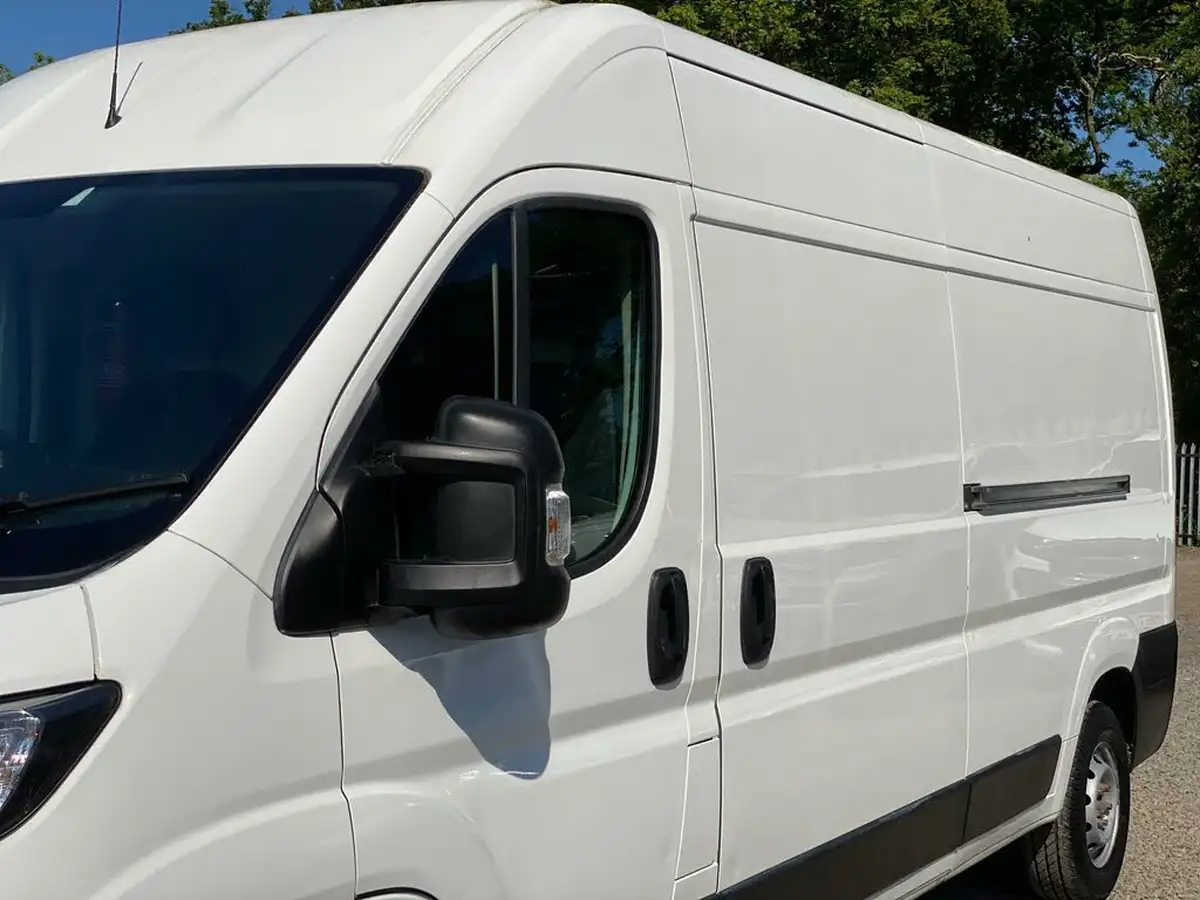 2018-peugeot-boxer-20-bluehdi-professional-335-l3-h2-big-22