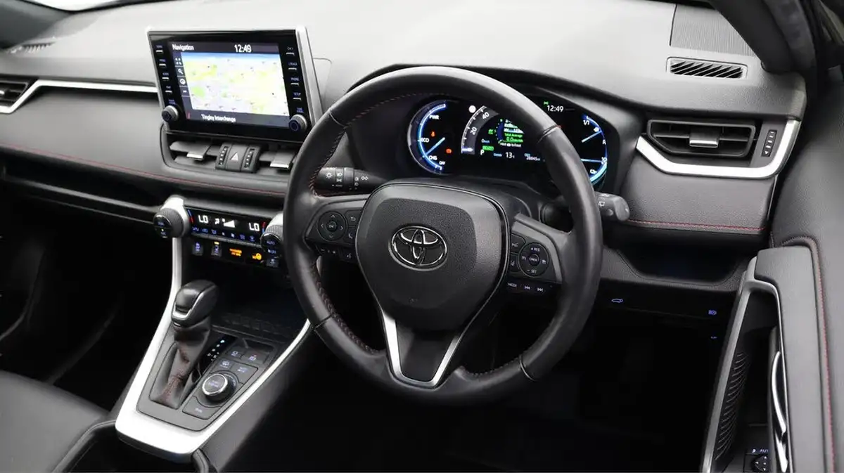 2022-toyota-rav4-25-vvt-i-design-302bhp-plug-in-big-9