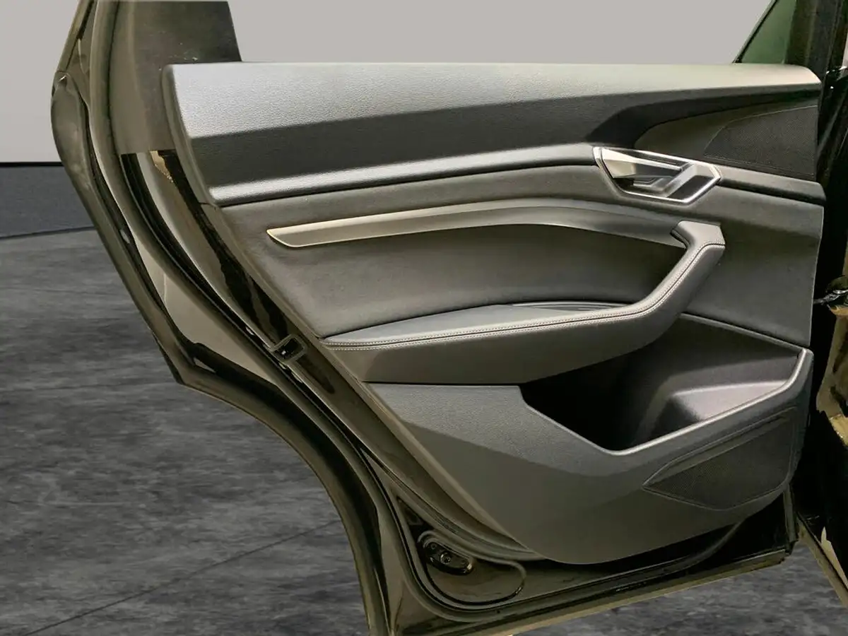 2021-audi-e-tron-55e-s-line-station-wagon-big-33