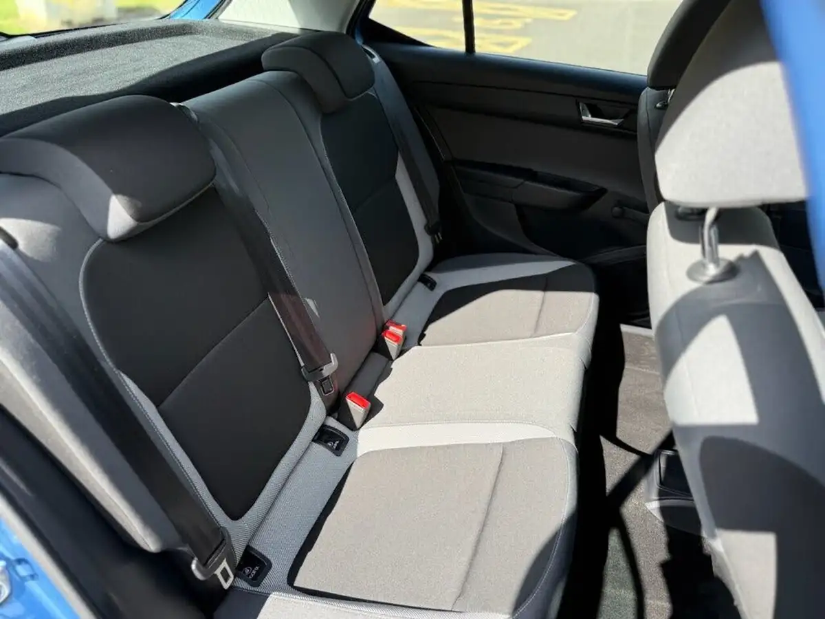 2015-skoda-fabia-12-tsi-se-109ps-hatchback-dsg-big-14