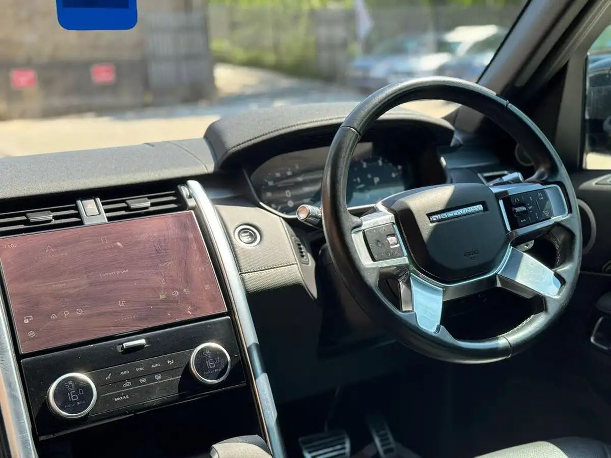 2021-land-rover-discovery-30-d300-r-dynamic-se-big-16
