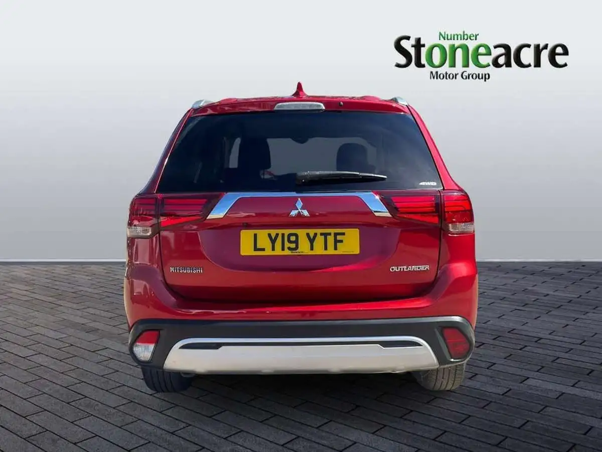 2019-mitsubishi-outlander-20-4-big-3