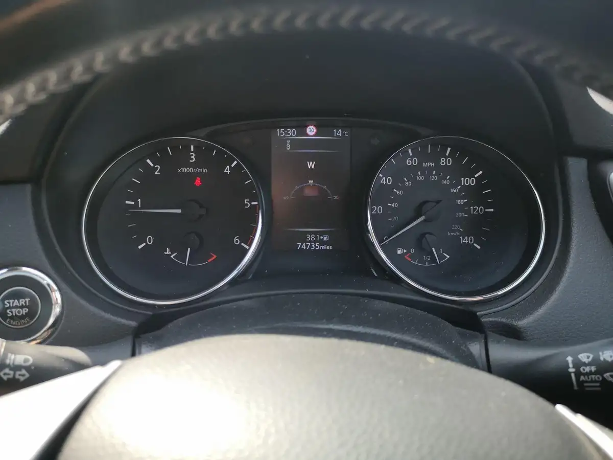 2017-nissan-qashqai-15dci-n-connecta-99g-big-12