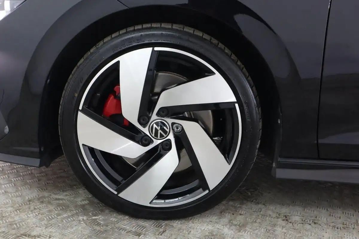 2023-volkswagen-golf-20-tsi-gti-dsg-big-29