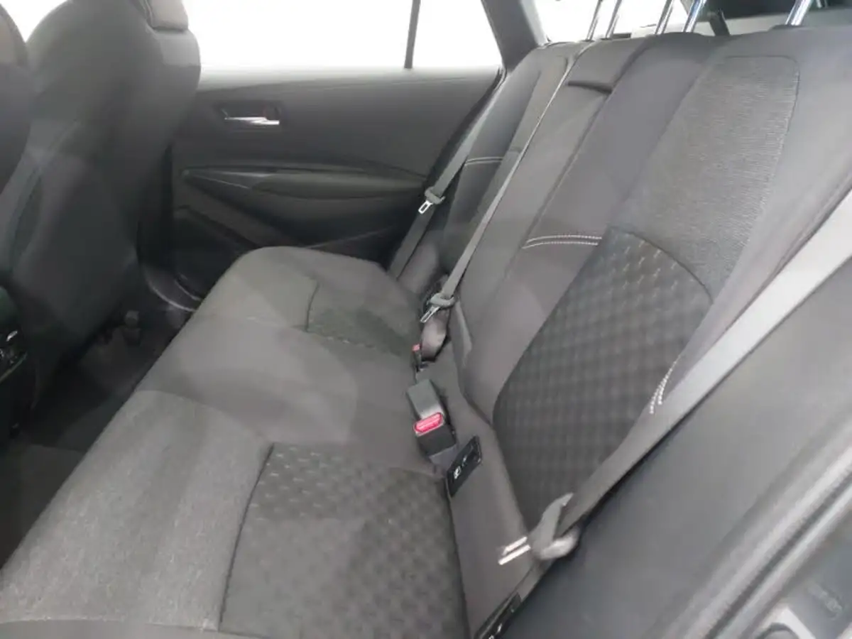 2023-toyota-corolla-18-vvt-i-icon-138bhp-touring-sports-5d-big-5