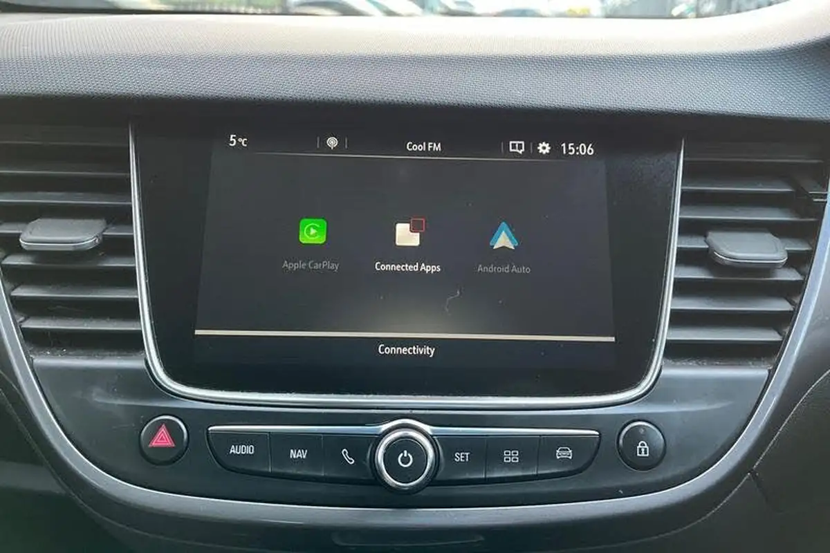 2021-vauxhall-crossland-12-elite-nav-110ps-big-32