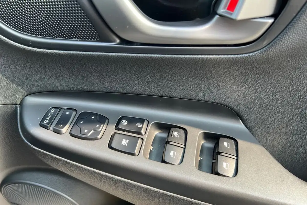 2019-hyundai-kona-10-t-gdi-premium-se-big-31
