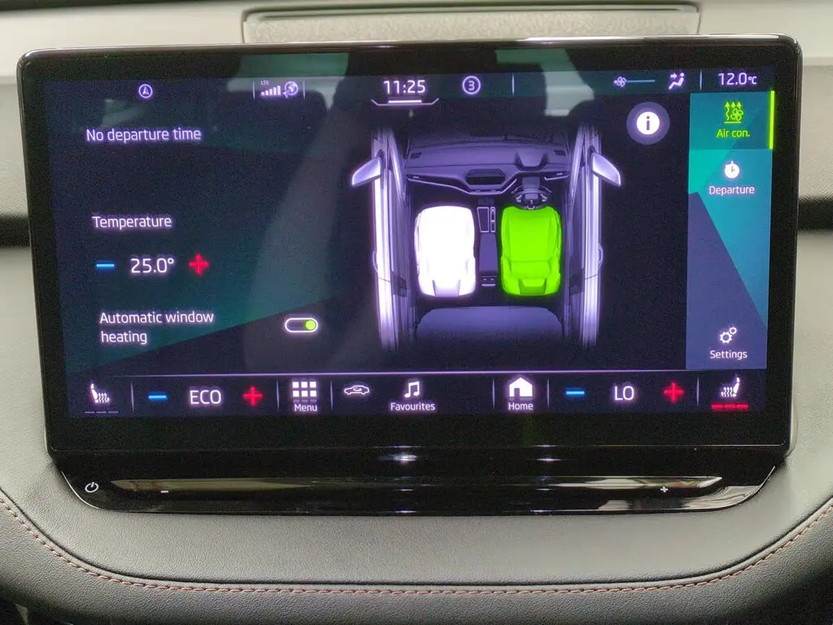 2022-skoda-enyaq-e-60-big-21