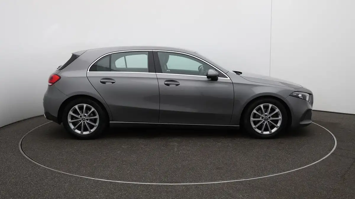 2019-mercedes-benz-a-class-15d-a180d-sport-hatchback-5d-7g-dct-big-40