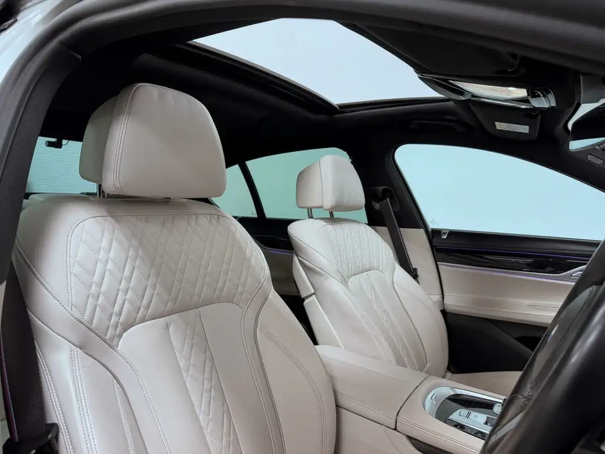 2021-bmw-7-series-30-745e-m-sport-big-25
