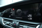 2017-alfa-romeo-giulia-20-veloce-small-73