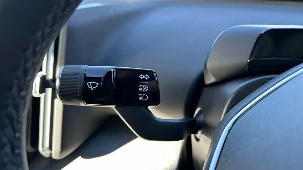 2025-volvo-ex30-e-single-motor-ultra-big-49