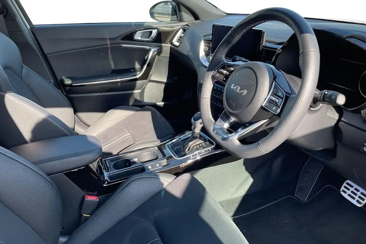 2024-kia-xceed-15-t-gdi-gt-line-s-138bhp-dct-big-7