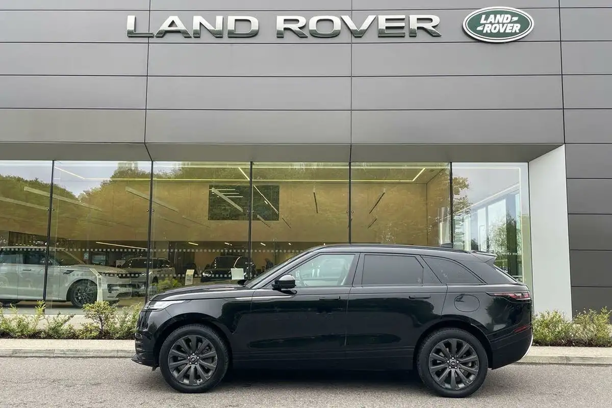 2023-land-rover-range-rover-velar-20-p400e-r-dynamic-se-big-7