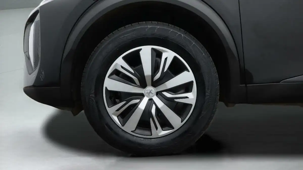 2023-peugeot-2008-suv-12-puretech-active-big-18