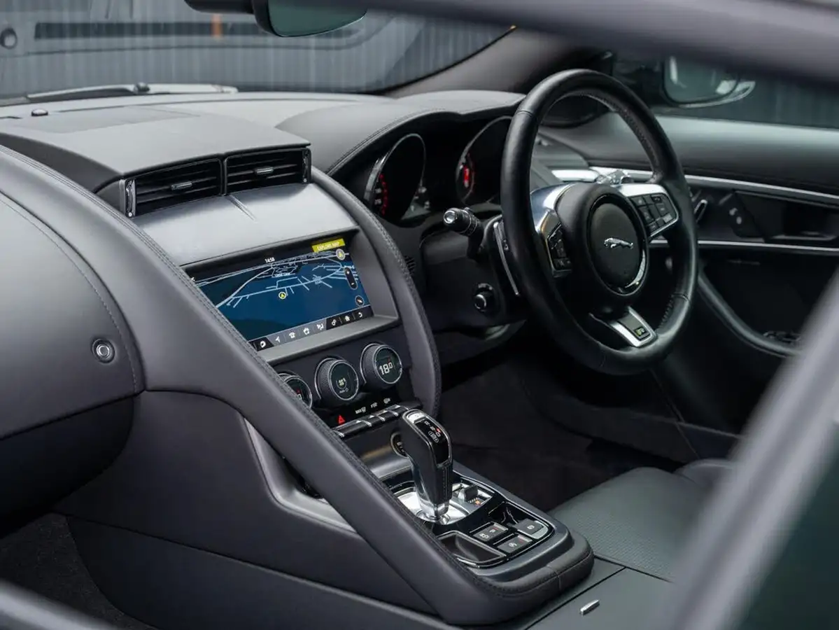2019-jaguar-f-type-50-v8-sc-r-550ps-awd-ss-coupe-big-34