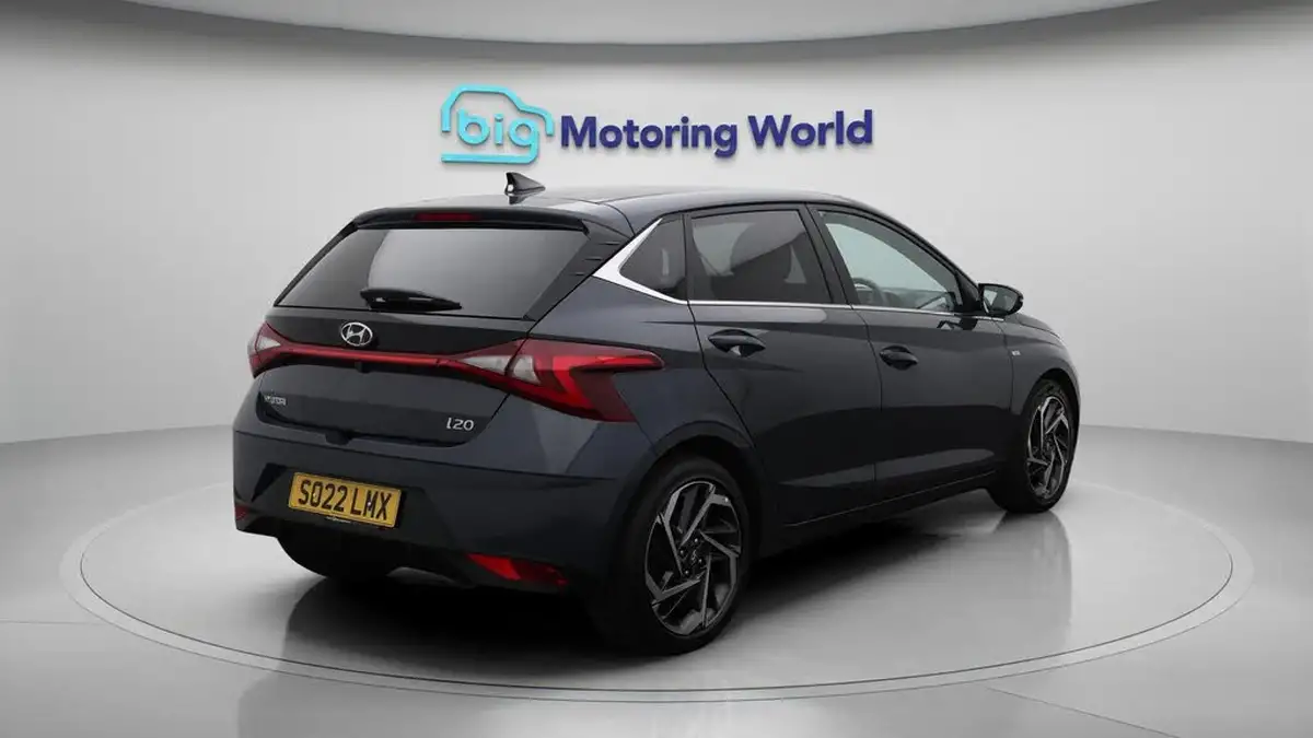 2022-hyundai-i20-10-t-gdi-premium-eclutch-imt-big-7
