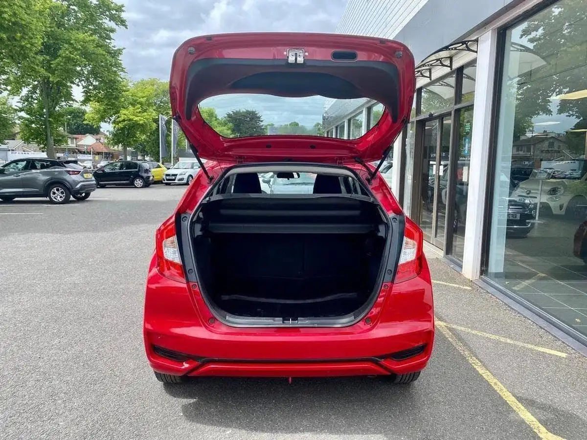 2018-honda-jazz-13-i-vtec-se-big-13