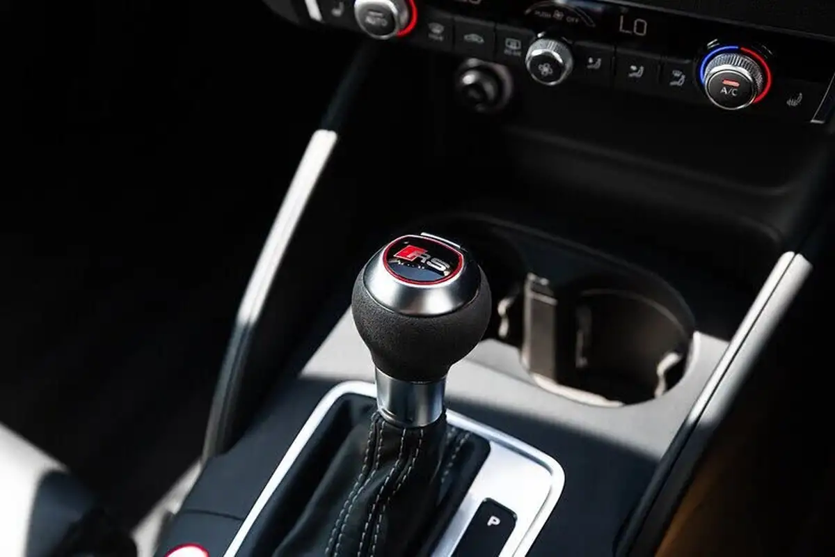 2019-audi-rs3-25-tfsi-sportback-5d-big-12