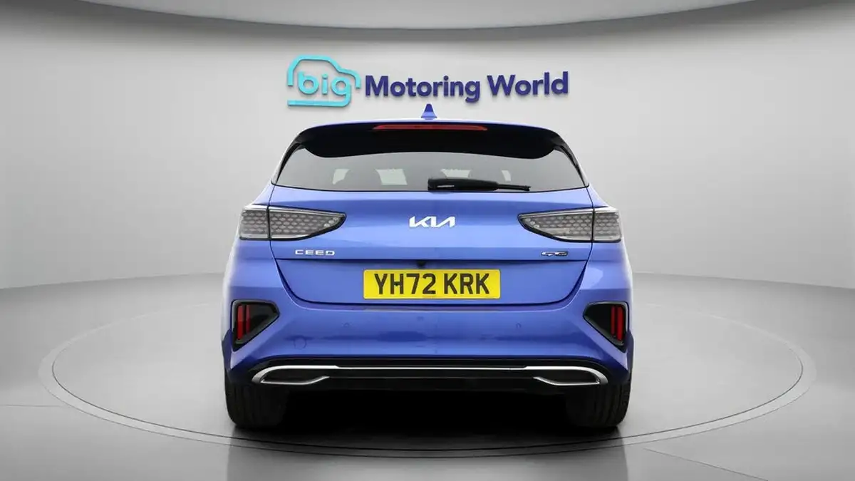 2022-kia-ceed-15-t-gdi-gt-line-big-6